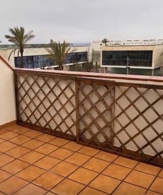 Celosía de madera y terracota