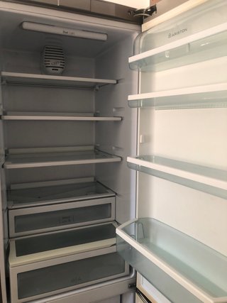 Frigorífico Combi Ariston 2m solo por unos días.