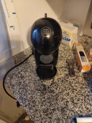 Cafetera Nescafé Dolce Gusto Negra