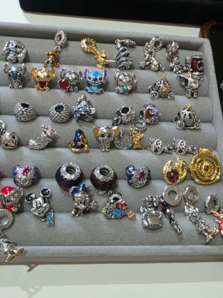 Charm Pandora colecciónes