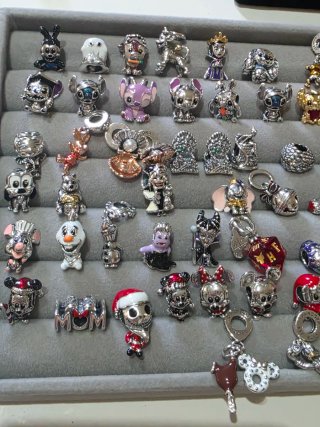 Charm Pandora colecciónes