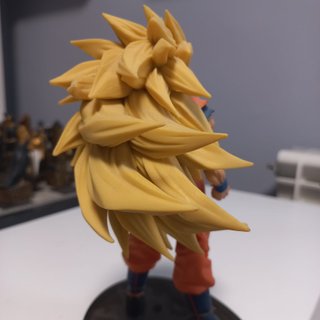 Figura Dragon Ball Goku SSJ3