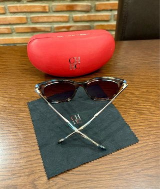 Gafas sol Carolina Herrera SHE746 originales