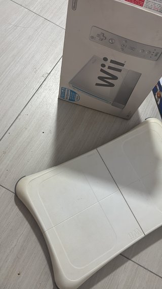 Nintendo Wii + Pedana Wii Fit vendo per inutilizzo