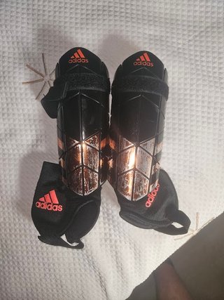 Espinilleras de fútbol Adidas
