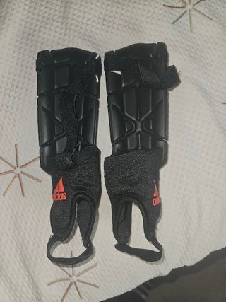 Espinilleras de fútbol Adidas