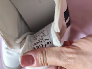 Zapatillas Hummel Blancas y Grises Nuevas
