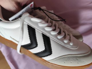 Zapatillas Hummel Blancas y Grises Nuevas