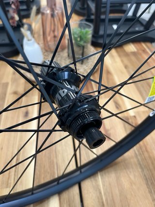 Mavic E-Deemax 35 27.5 trasera boost CL