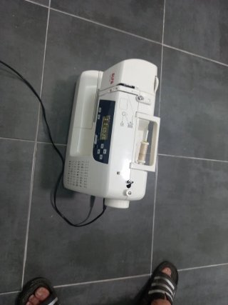 Máquina de coser Alfa 2160