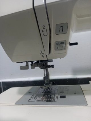 Máquina de coser Alfa 2160
