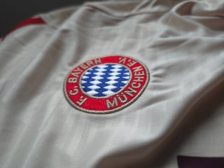 Camiseta Bayern Múnich Adidas Talla M Beige