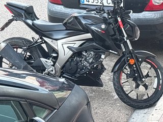 Suzuki GSX-S 125 Negra/Plata