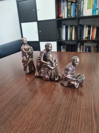 Figuras Decorativas Monjes Tibetanos Budistas