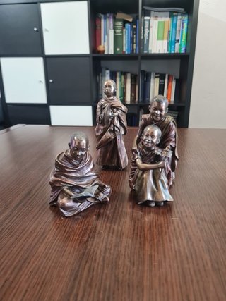 Figuras Decorativas Monjes Tibetanos Budistas