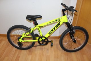 Bicicleta niño aluminio 20 pulgadas. Como NUEVA