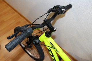 Bicicleta niño aluminio 20 pulgadas. Como NUEVA