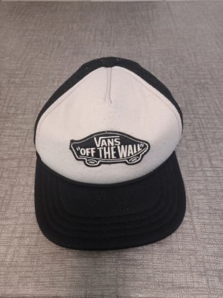 Gorra Vans Blanca y Negra