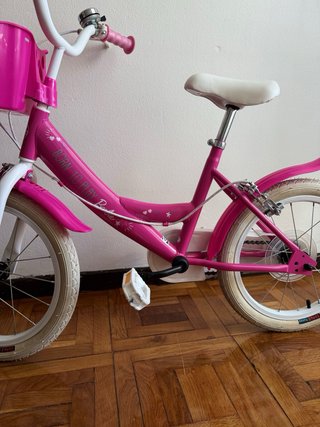 Bicicleta Barbie 14” rosa con cesta