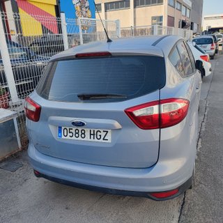 Ford C-MAX 2011 (2 inyectores para reparar)