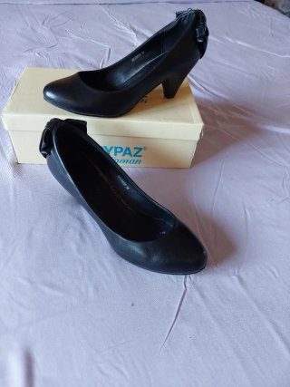 Zapatos de tacón negros Marypaz