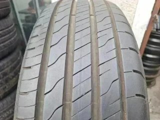 215 60 R17 96V Goodyear - 1 neumático +95%
