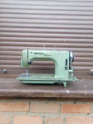 Máquina de coser Refrey Preferida 400 verde