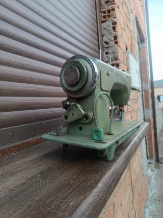 Máquina de coser Refrey Preferida 400 verde