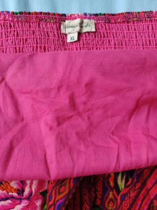 Top Camaleónica floral XL nuevo