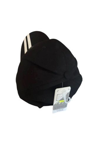 Gorra deportiva negra  - Nueva con etiqueta