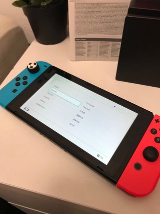 COMPLETA!! Nintendo Switch + funda y accesorios