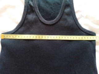 Camiseta tirantes negra detalle escorpión