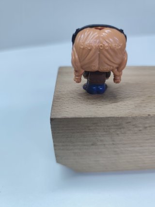 Figura Max Huevo Kinder Joy Stranger Things