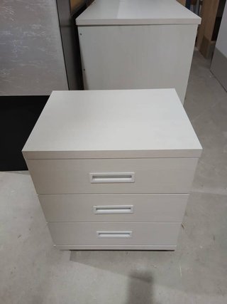 ESCRITORIO Y CAJONERA