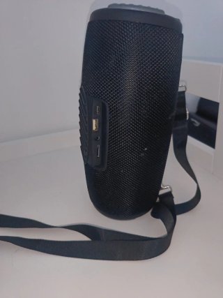 Altavoz Potente Negro