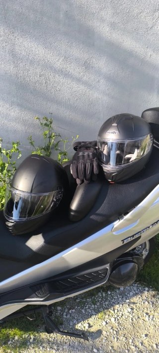 Suzuki Burgman 400 Plata