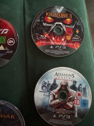 Pack PS3 Slim Negra+ juegos +mandos