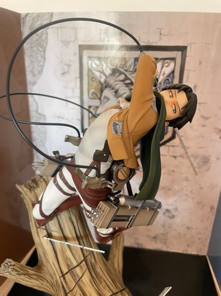 Figura Levi Attack on Titan Kotobukiya