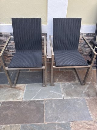 Silla de jardín moderna ( tengo 2)