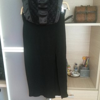 Conjunto Top Lencero y Falda Midi Negro