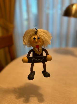 Figura Madera Einstein