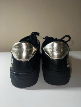 Pollini Scarpe Nere con Dettaglio Oro Tg 38