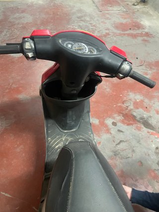 Peugeot V-Clic 4T Scooter