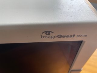 Monitor CRT piatto Hyundai 17