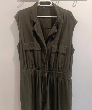 Mono largo Zara verde militar