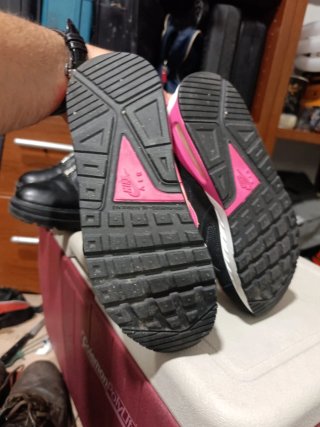 Zapatillas Nike Negras y Rosas