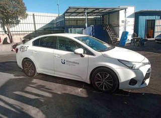5555005120 guantera toyota avensis 2.0 d-4d 514754