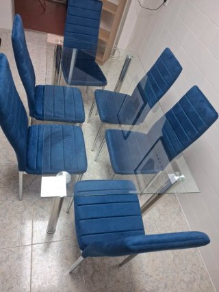 Mesa cristal y 6 sillas azul