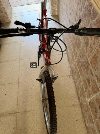 Bicicleta de Montaña Roja