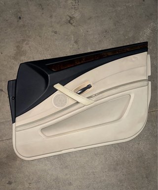 Paneles Puerta BMW E60 LCI beige y negro